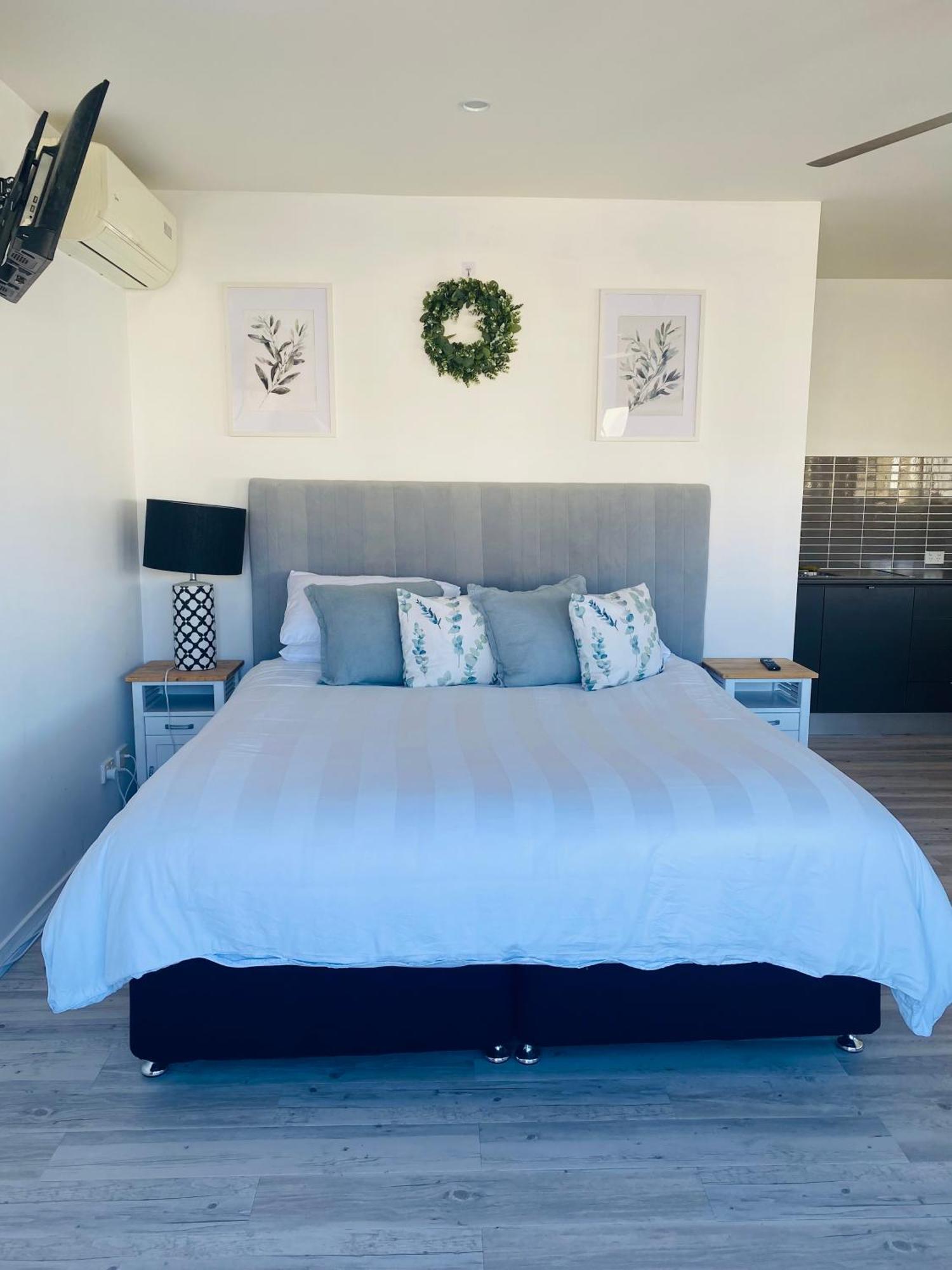 Self Contained - Sleeps 4 Apartment Gold Coast