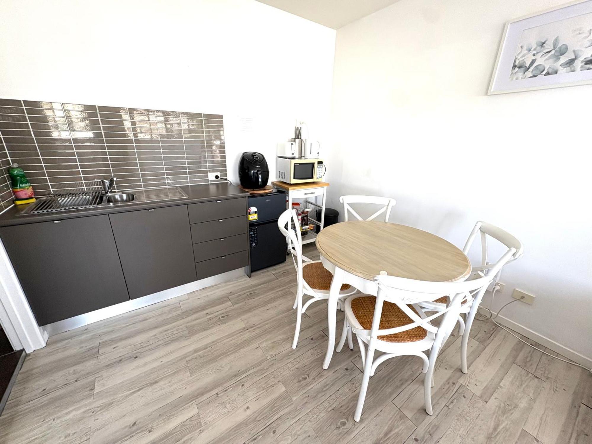 Self Contained - Sleeps 4 Apartment Gold Coast